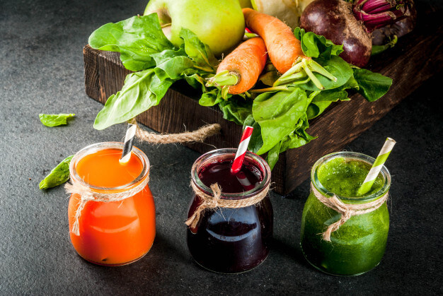 vegan diet food detox drinks freshly squeezed juices smoothies from vegetables beets carrots spinach cucumber apple 136595 10942