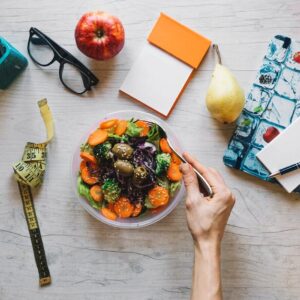 Equilibrando uma Rotina Agitada com uma Dieta saudável: Descubra como conciliar esses desafios